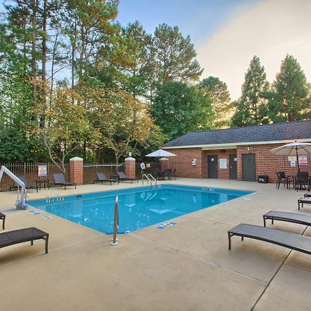 Holiday Inn Express Hotel & Suites Raleigh North - Wake Forest By Ihg Екстериор снимка