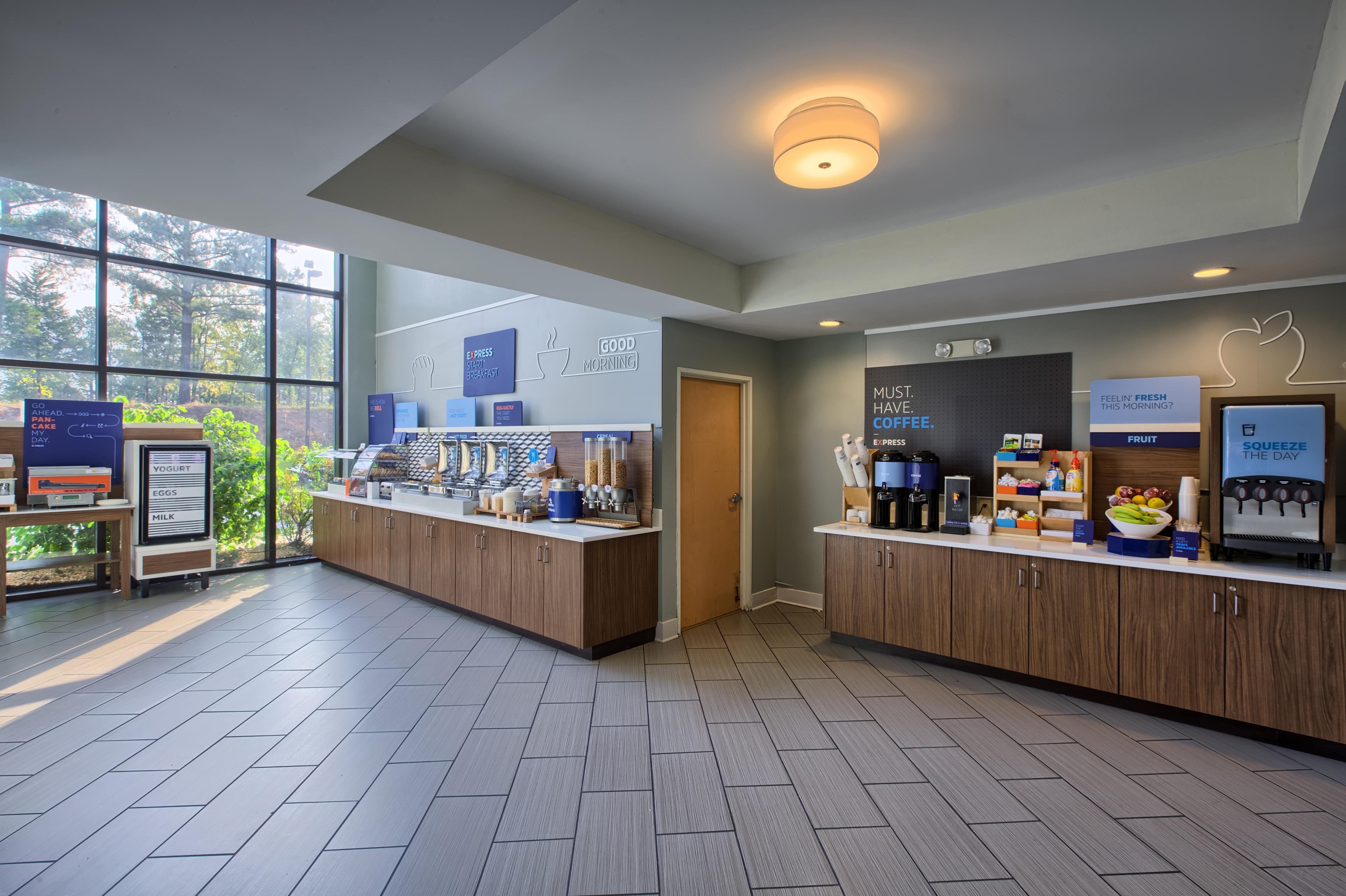 Holiday Inn Express Hotel & Suites Raleigh North - Wake Forest By Ihg Екстериор снимка