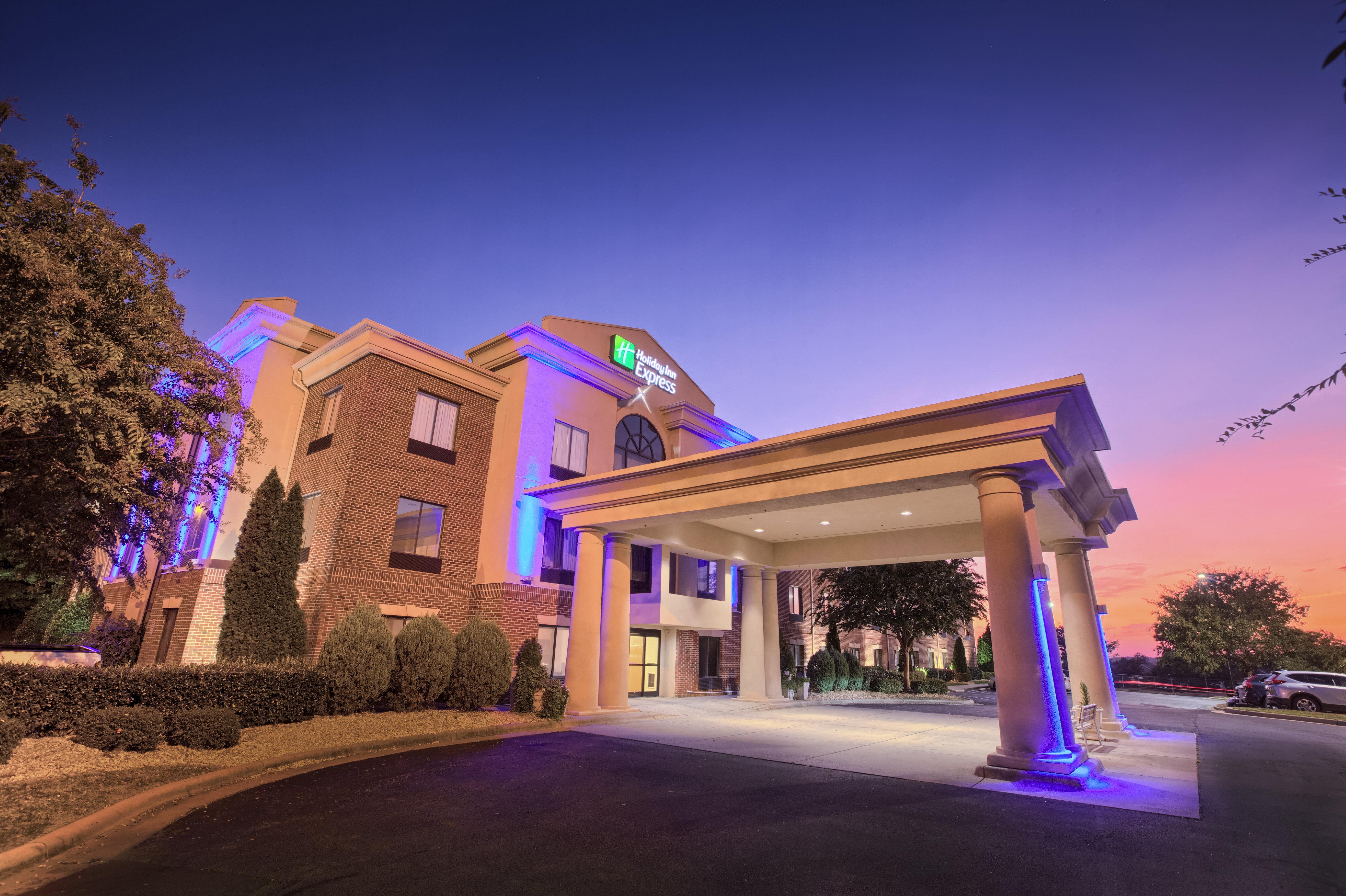 Holiday Inn Express Hotel & Suites Raleigh North - Wake Forest By Ihg Екстериор снимка