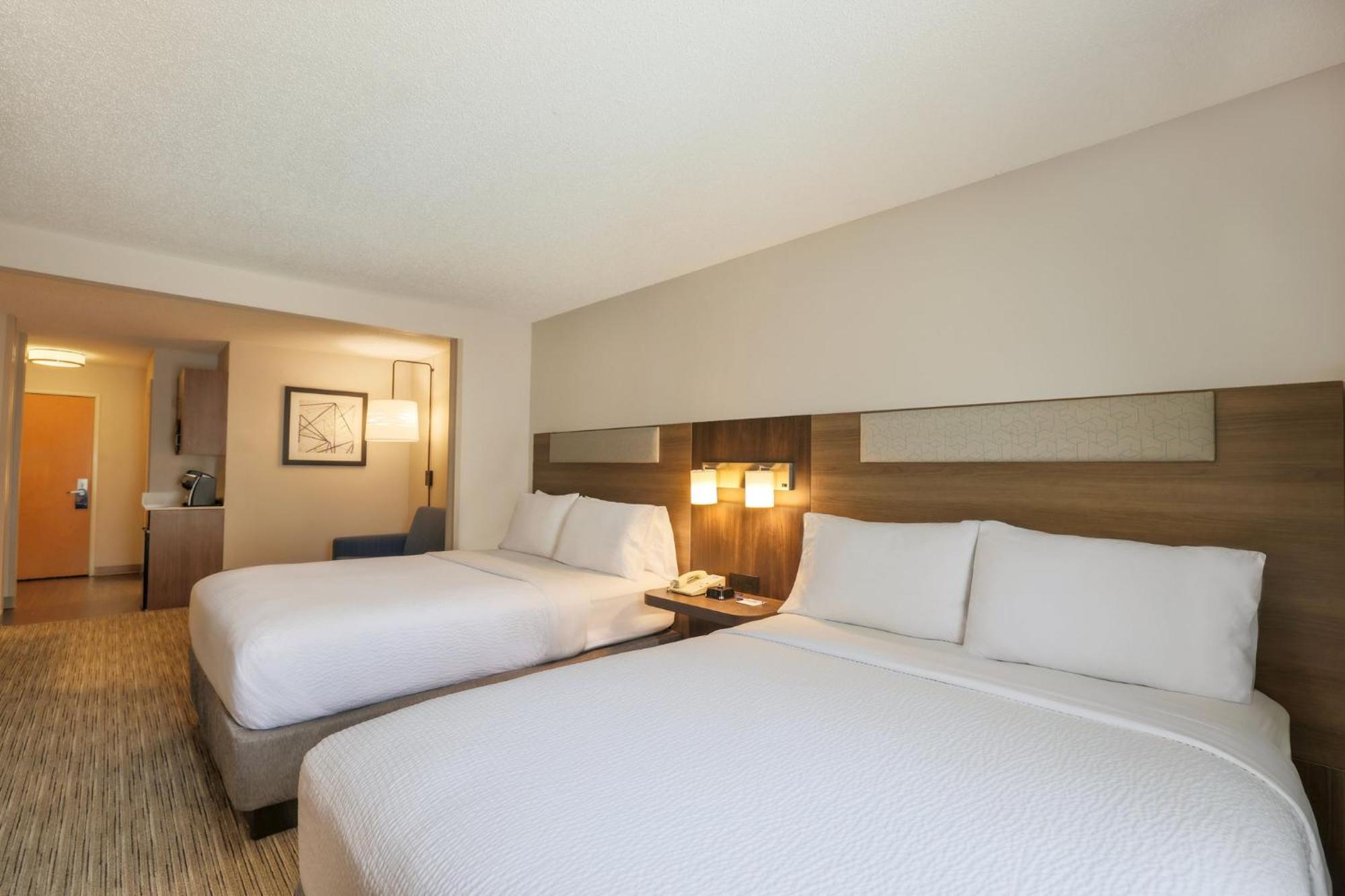 Holiday Inn Express Hotel & Suites Raleigh North - Wake Forest By Ihg Екстериор снимка