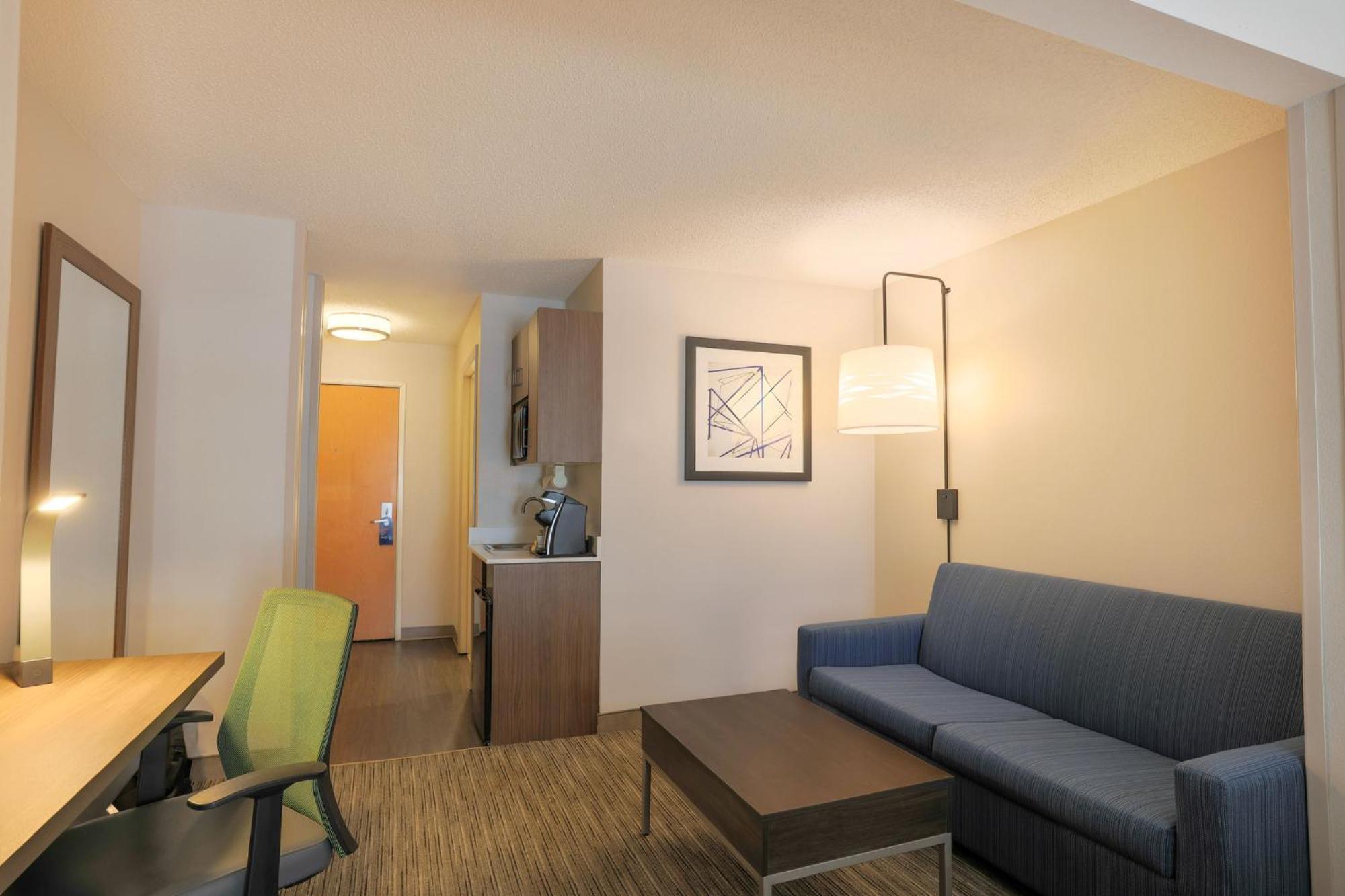 Holiday Inn Express Hotel & Suites Raleigh North - Wake Forest By Ihg Екстериор снимка